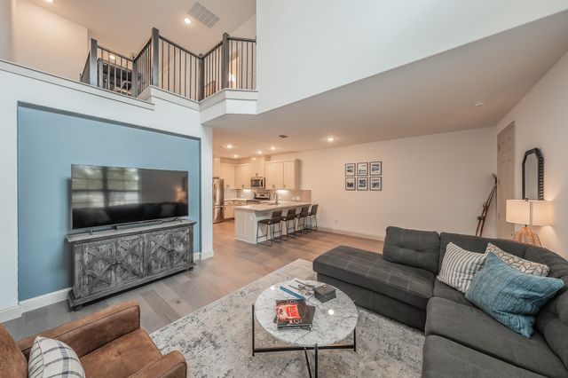 4512 Cypress Thorn Drive, Arlington, TX 76005