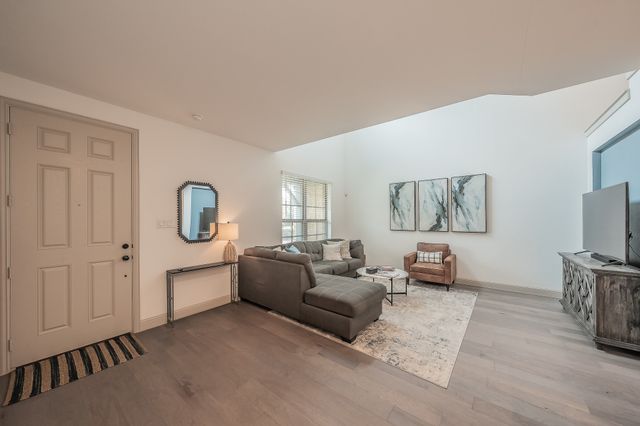 4512 Cypress Thorn Drive, Arlington, TX 76005