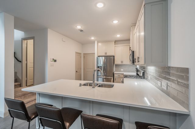 4512 Cypress Thorn Drive, Arlington, TX 76005