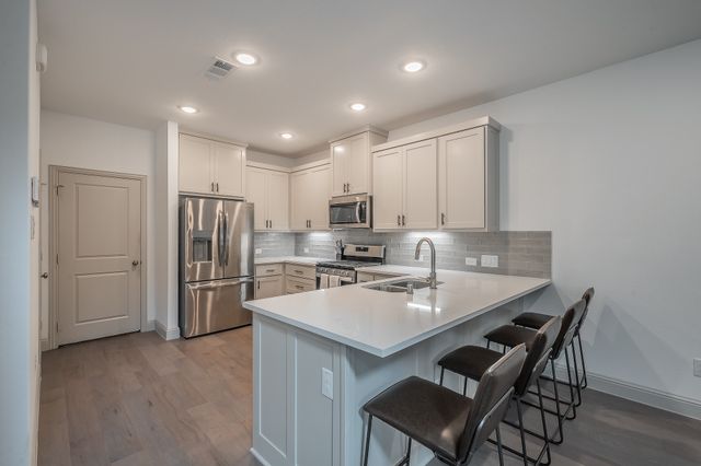 4512 Cypress Thorn Drive, Arlington, TX 76005