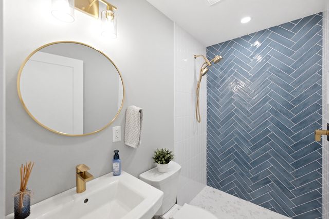 635 Santuit Newtown Road, Marstons Mills, MA 02648