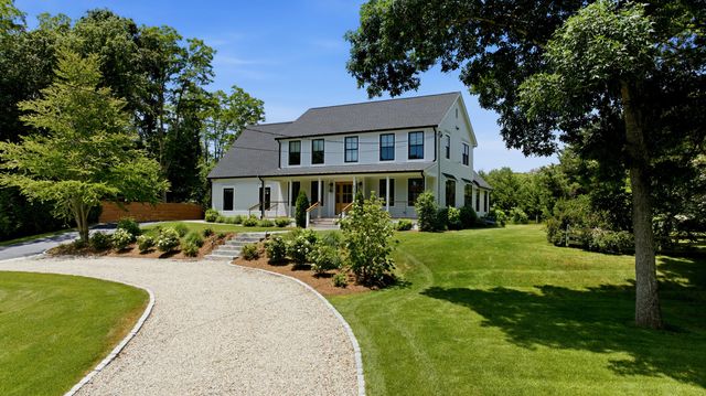 635 Santuit Newtown Road, Marstons Mills, MA 02648