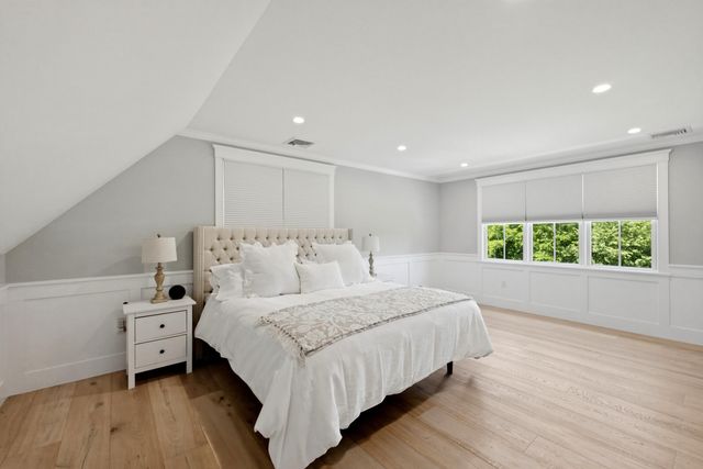 635 Santuit Newtown Road, Marstons Mills, MA 02648