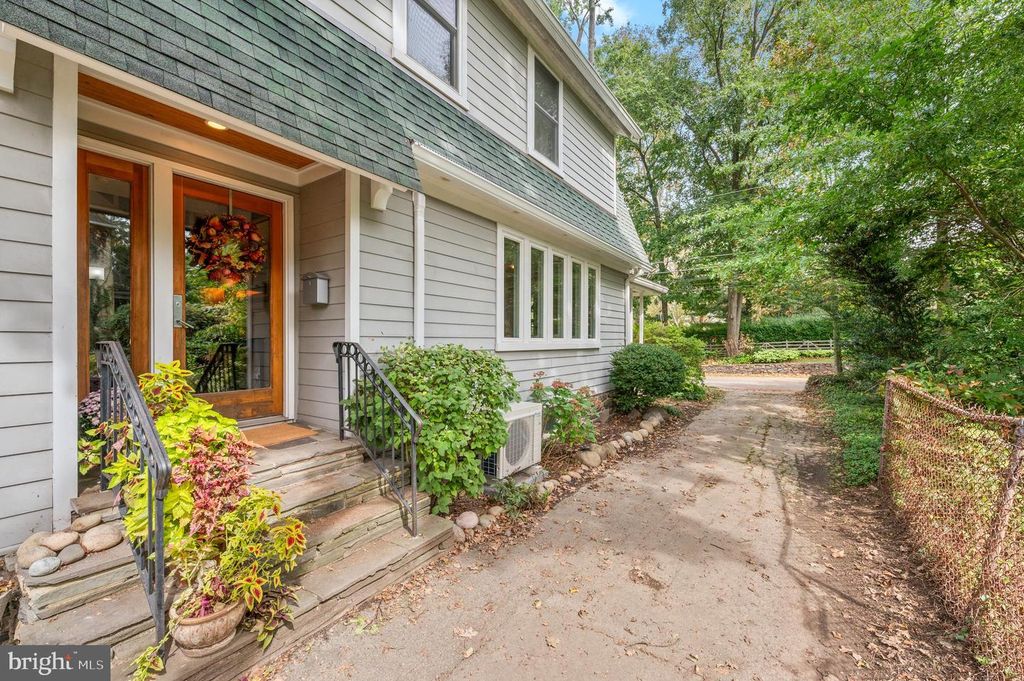414 MCCLENAGHAN MILL RD, Wynnewood, PA 19096