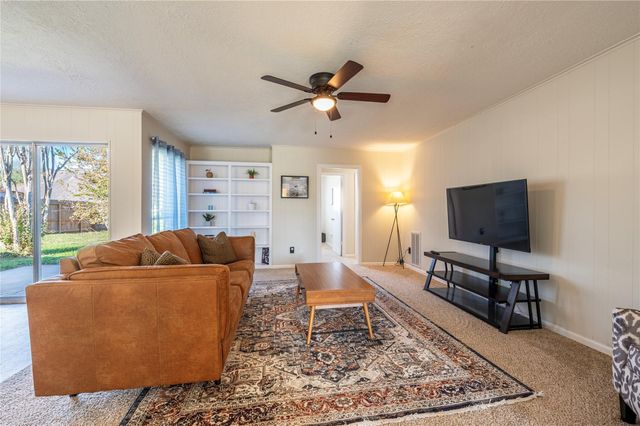 2114 Yorktown Court S, League City, TX 77573