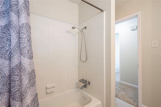 2114 Yorktown Court S, League City, TX 77573