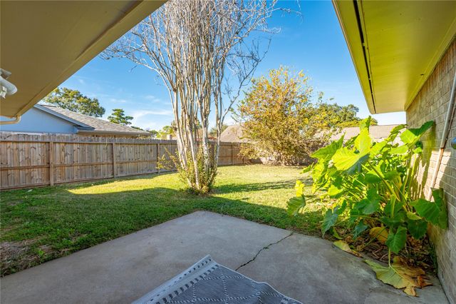 2114 Yorktown Court S, League City, TX 77573