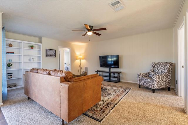 2114 Yorktown Court S, League City, TX 77573