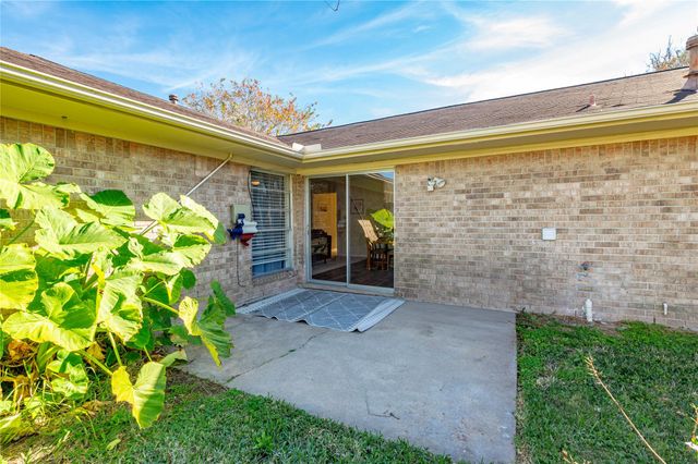 2114 Yorktown Court S, League City, TX 77573