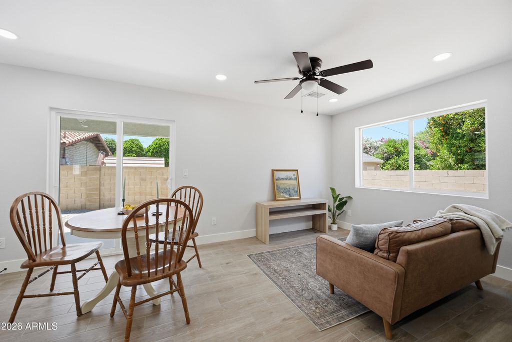 Image 27 of property listing at 460 S Pioneer --, Mesa, AZ 85204