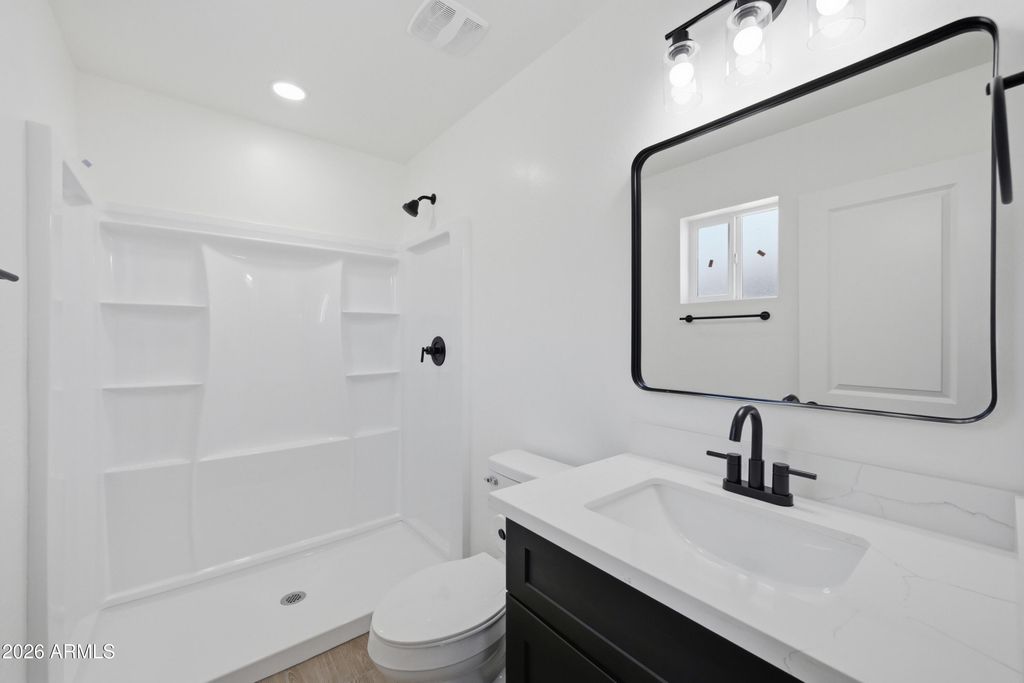 Image 34 of property listing at 460 S Pioneer --, Mesa, AZ 85204