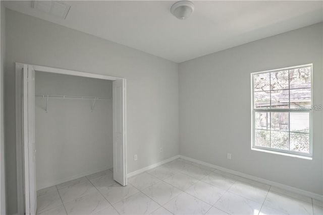 8718 N DEXTER AVENUE, Tampa, FL 33604