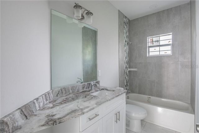 8718 N DEXTER AVENUE, Tampa, FL 33604