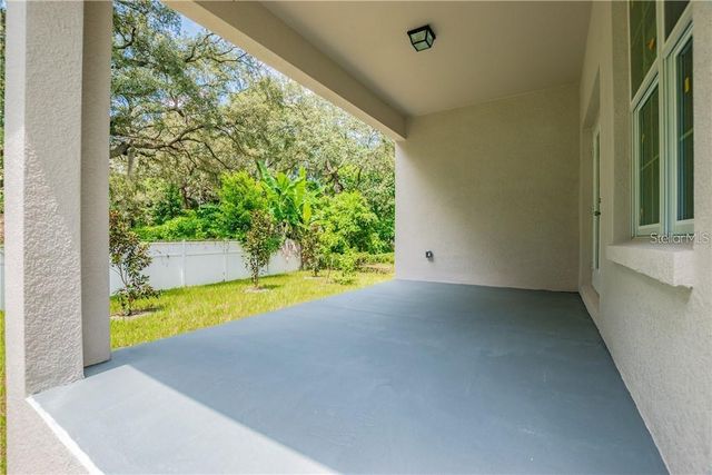 8718 N DEXTER AVENUE, Tampa, FL 33604