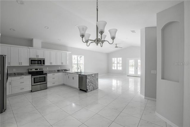 8718 N DEXTER AVENUE, Tampa, FL 33604