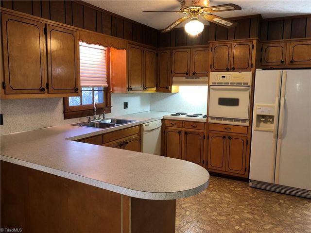 1029 Oak Ridge Road, Cana, VA 24317