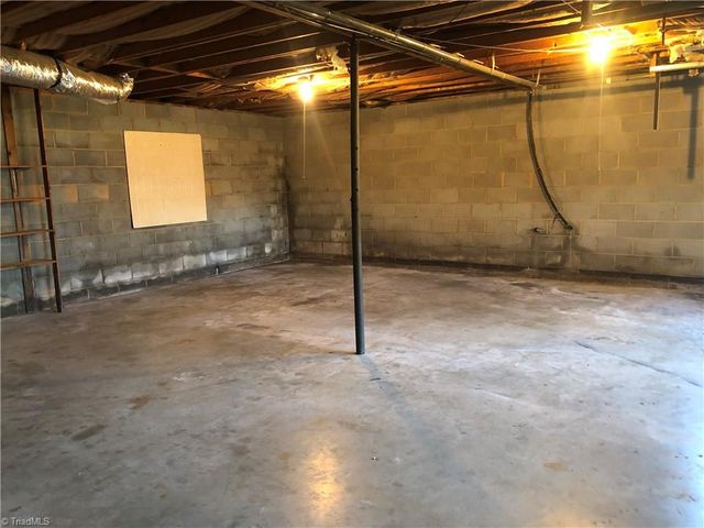 1029 Oak Ridge Road, Cana, VA 24317