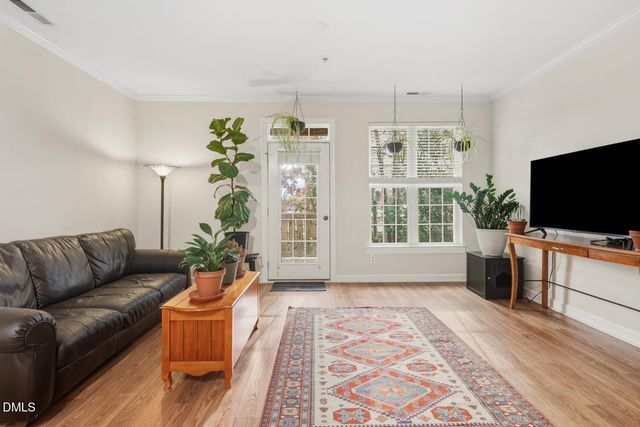 113 Conner Drive Unit 101, Chapel Hill, NC 27517