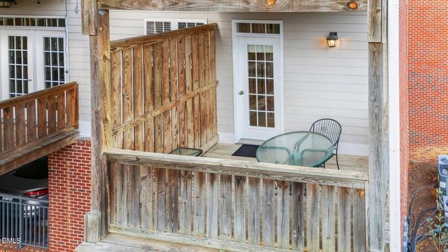 113 Conner Drive Unit 101, Chapel Hill, NC 27517