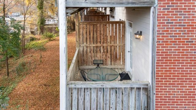 113 Conner Drive Unit 101, Chapel Hill, NC 27517