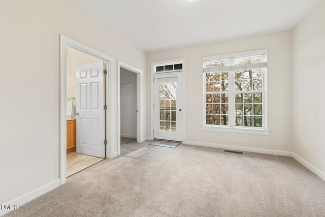 113 Conner Drive Unit 101, Chapel Hill, NC 27517