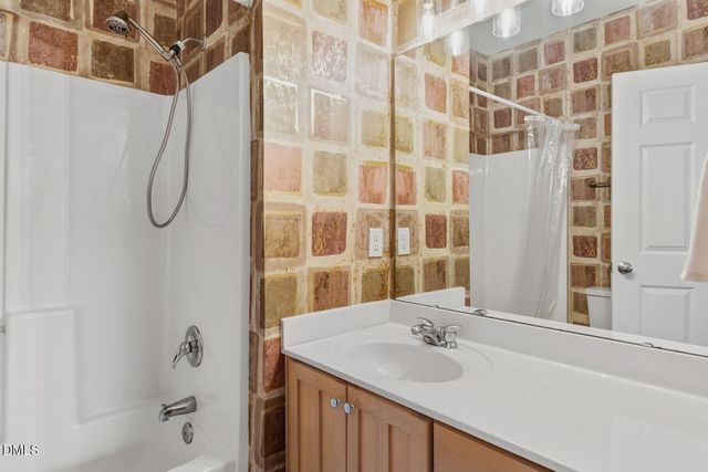 113 Conner Drive Unit 101, Chapel Hill, NC 27517