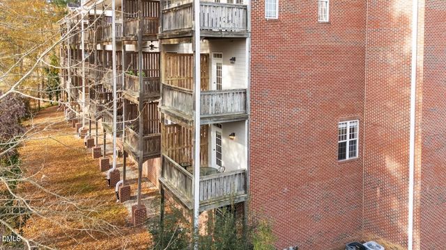 113 Conner Drive Unit 101, Chapel Hill, NC 27517