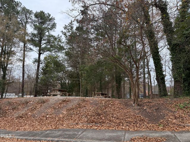 113 Conner Drive Unit 101, Chapel Hill, NC 27517