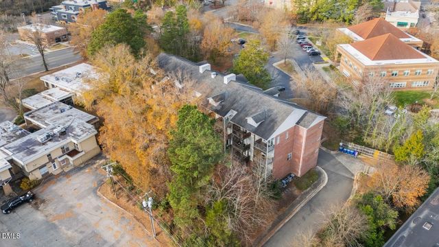 113 Conner Drive Unit 101, Chapel Hill, NC 27517