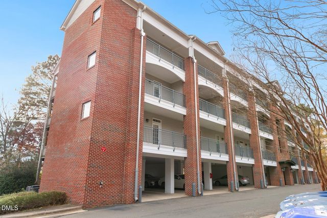 113 Conner Drive Unit 101, Chapel Hill, NC 27517