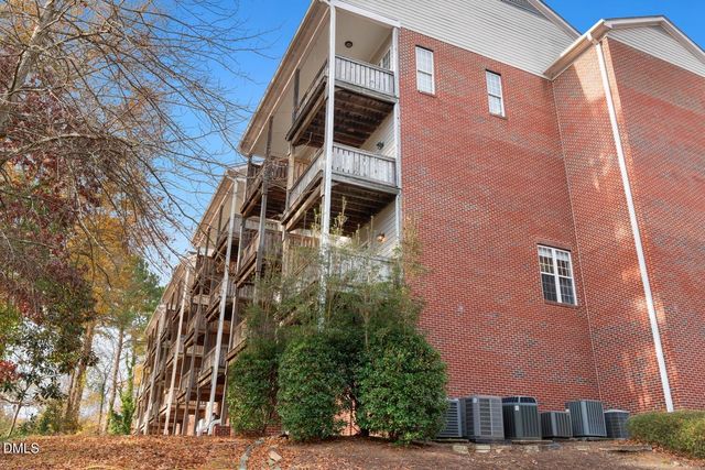 113 Conner Drive Unit 101, Chapel Hill, NC 27517