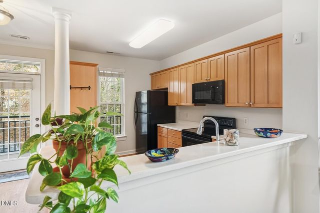 113 Conner Drive Unit 101, Chapel Hill, NC 27517