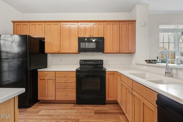 113 Conner Drive Unit 101, Chapel Hill, NC 27517