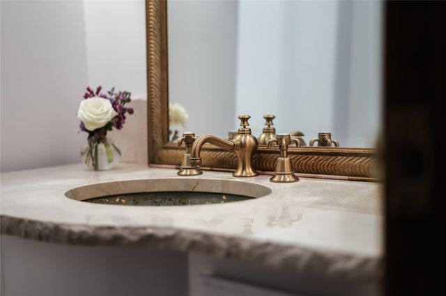 4908 Mirador DR, Austin, TX 78735