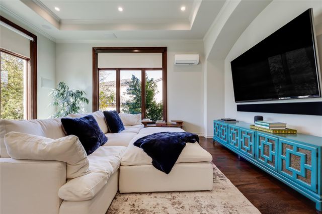 4908 Mirador DR, Austin, TX 78735