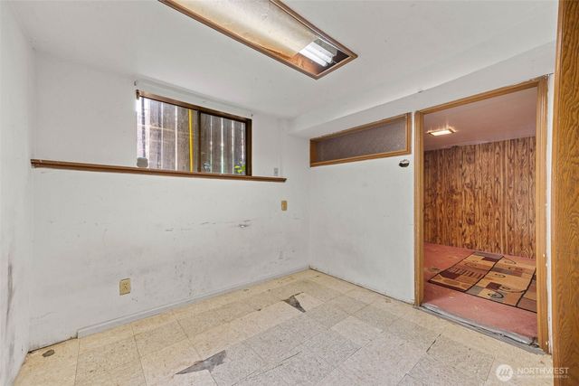 11419 Crestwood Drive S, Seattle, WA 98178
