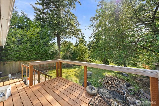 11419 Crestwood Drive S, Seattle, WA 98178