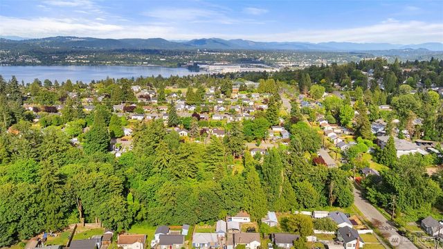 11419 Crestwood Drive S, Seattle, WA 98178