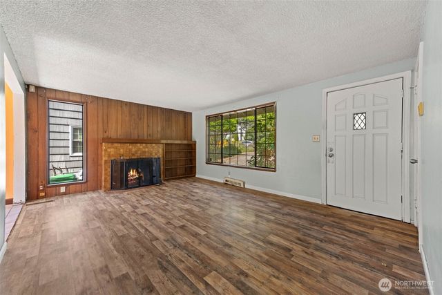 11419 Crestwood Drive S, Seattle, WA 98178