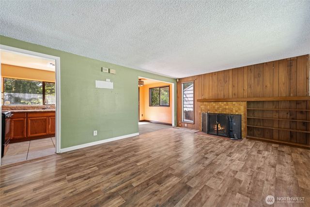 11419 Crestwood Drive S, Seattle, WA 98178