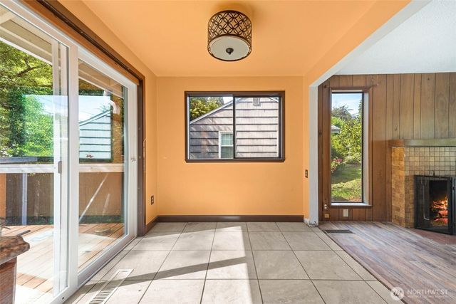 11419 Crestwood Drive S, Seattle, WA 98178