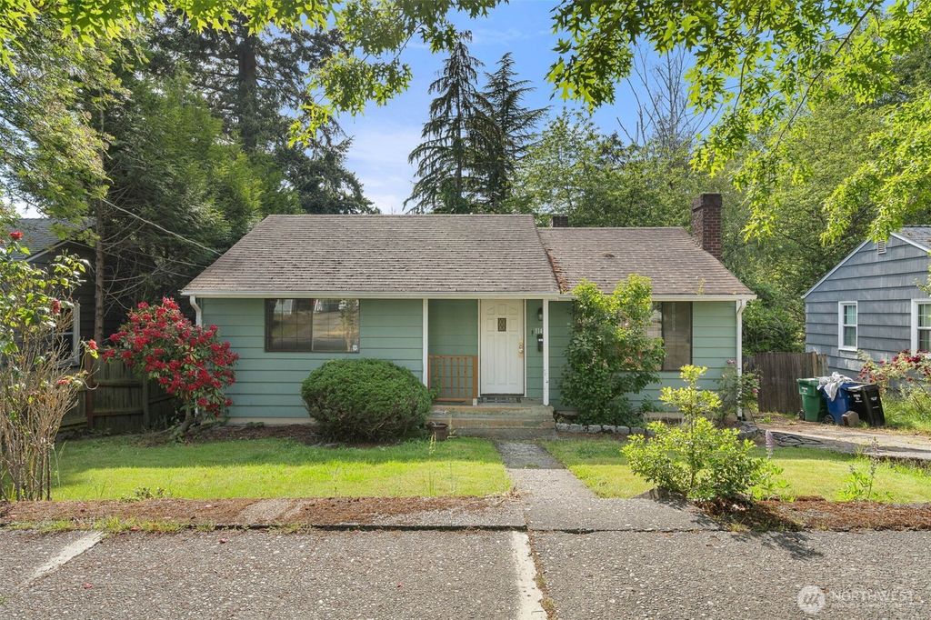 11419 Crestwood Drive S, Seattle, WA 98178