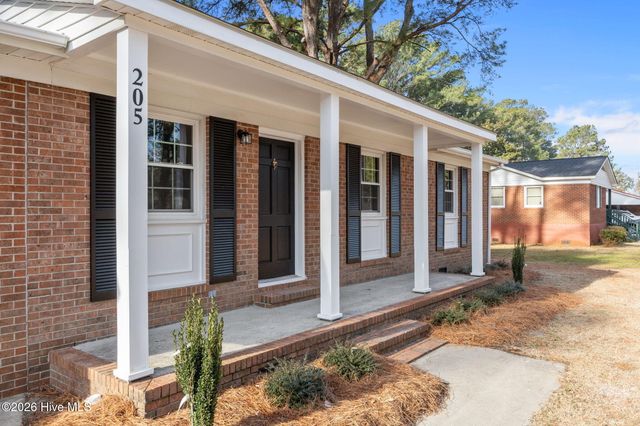 205 W 16th Street, Washington, NC 27889