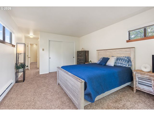 1734 ARCH Ln, Brookings, OR 97415