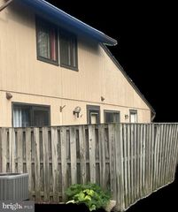 422 WEST CT, Glen Burnie, MD 21061