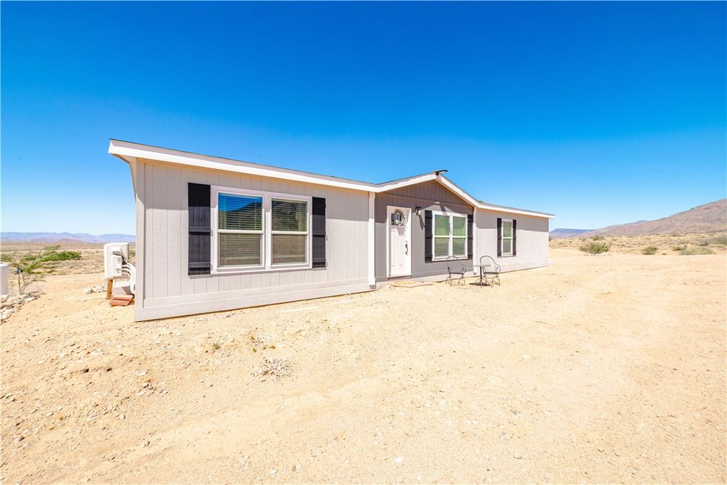 10540 N Dustin Drive, Kingman, AZ 86401