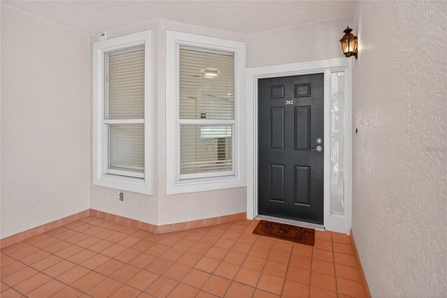 5430 EAGLES POINT CIRCLE 202, Sarasota, FL 34231