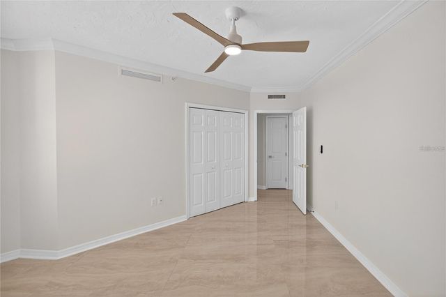 5430 EAGLES POINT CIRCLE 202, Sarasota, FL 34231