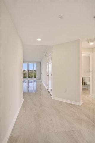 5430 EAGLES POINT CIRCLE 202, Sarasota, FL 34231