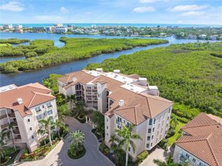 5430 EAGLES POINT CIRCLE 202, Sarasota, FL 34231
